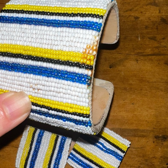 Hand Beaded Vintage Bracelet with Matching Earrings - Picture 3 of 3